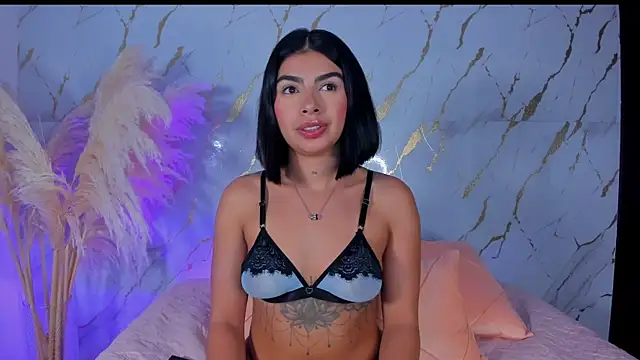 Julig01 online show from November 21, 2025, 1:26 am