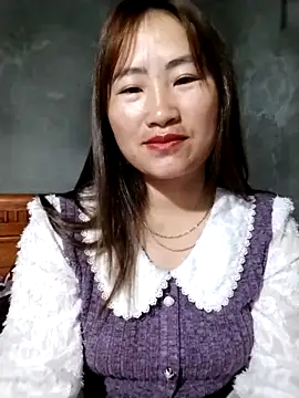 emini-xx online show from March 4, 2026, 10:38 pm