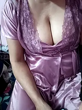 Richarani321 online show from November 14, 2025, 4:49 pm