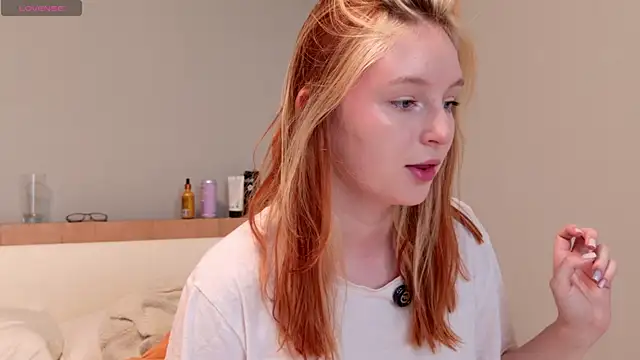 AngelWisee online show from August 6, 2026, 3:08 am