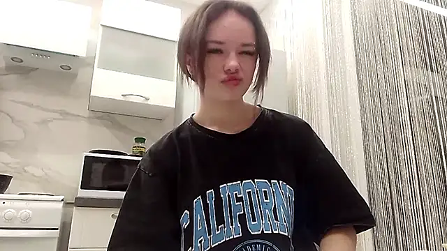 Snapshot of Dangoo910 chatting on November 10, 2025, 4:17 pm Dangoo910 online show from November 10, 2025, 4:17 pm