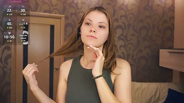 Snapshot of YoshieGradney chatting on November 9, 2025, 5:06 am YoshieGradney online show from November 9, 2025, 5:06 am