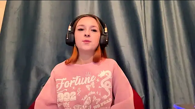 Snapshot of HOTBellakle chatting on October 27, 2025, 2:54 pm HOTBellakle online show from October 27, 2025, 2:54 pm