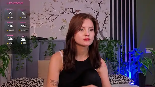 Sophie fawn online show from November 12, 2025, 11:54 am