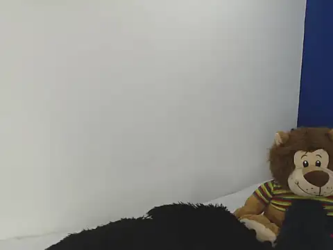 EmmilyConnor online show from April 1, 2026, 2:14 pm