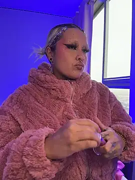 pinkbaddie777 online show from February 1, 2026, 10:30 pm