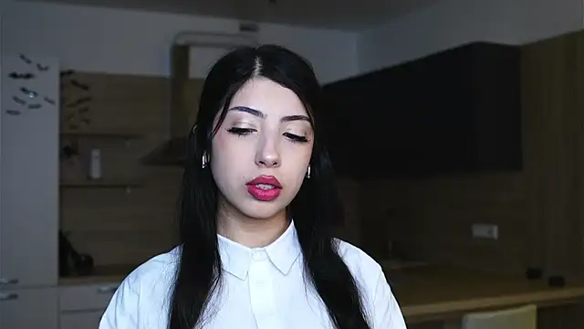 Snapshot of TonjaNeace chatting on November 9, 2025, 4:22 am TonjaNeace online show from November 9, 2025, 4:22 am