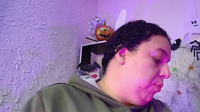 Natasha Amber online show from November 1, 2025, 12:51 pm