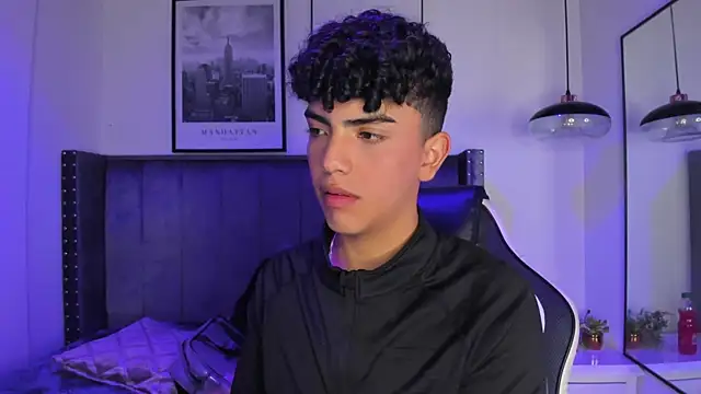 Snapshot of Niick_Twiink chatting on November 5, 2025, 8:20 pm Niick Twiink online show from November 5, 2025, 8:20 pm