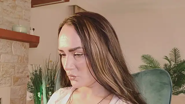 Snapshot of SiennaRosse chatting on February 11, 2026, 9:31 pm SiennaRosse online show from February 11, 2026, 9:31 pm