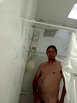 calitox1995 online show from November 3, 2025, 9:27 pm