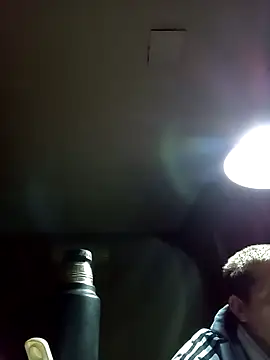 calitox1995 online show from April 12, 2026, 9:58 am