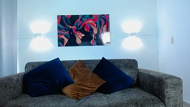 KamiSuarez online show from November 13, 2025, 6:51 pm