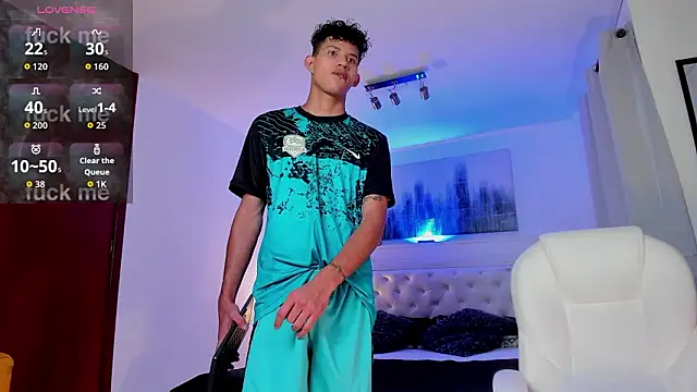 KamiSuarez online show from February 24, 2026, 6:28 pm