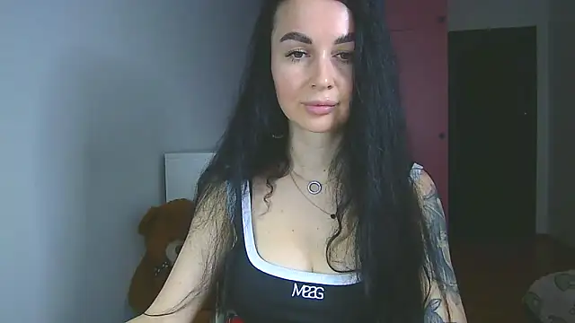 Snapshot of Kamila_Donni chatting on November 12, 2025, 8:59 am Kamila Donni online show from November 12, 2025, 8:59 am