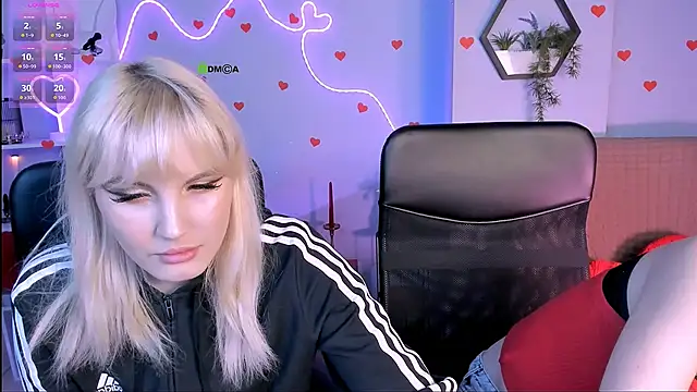 Snapshot of isabel_wave chatting on February 17, 2026, 8:48 pm isabel wave online show from February 17, 2026, 8:48 pm