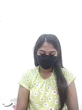 Green LaDY66 online show from November 7, 2025, 4:56 am