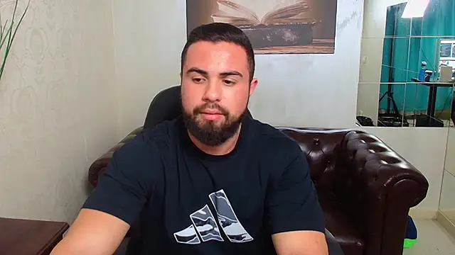 HayesWood online show from December 17, 2025, 5:46 am