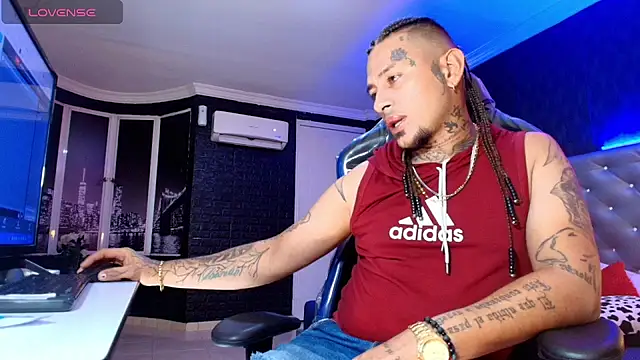 Snapshot of mathiussx chatting on November 8, 2025, 3:39 am mathiussx online show from November 8, 2025, 3:39 am