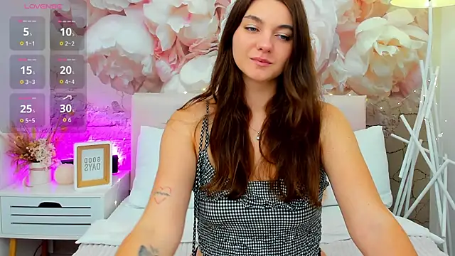 Snapshot of EllaMaison chatting on November 11, 2025, 1:22 pm EllaMaison online show from November 11, 2025, 1:22 pm