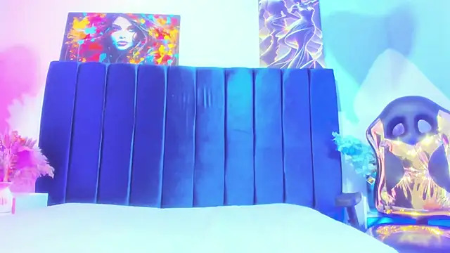 Snapshot of Electra_wish chatting on November 5, 2025, 9:04 pm Electra wish online show from November 5, 2025, 9:04 pm