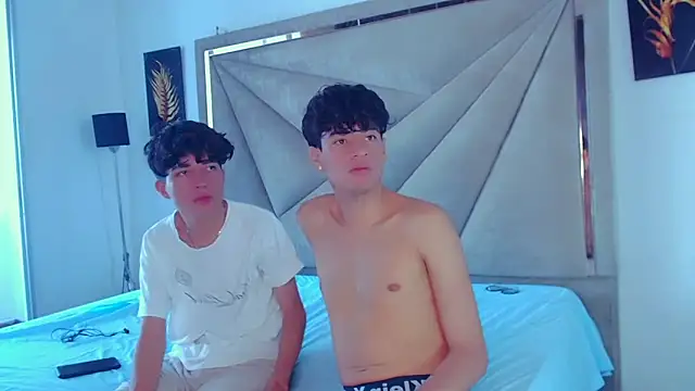 Snapshot of Austin_Noe chatting on November 10, 2025, 1:54 pm Austin Noe online show from November 10, 2025, 1:54 pm