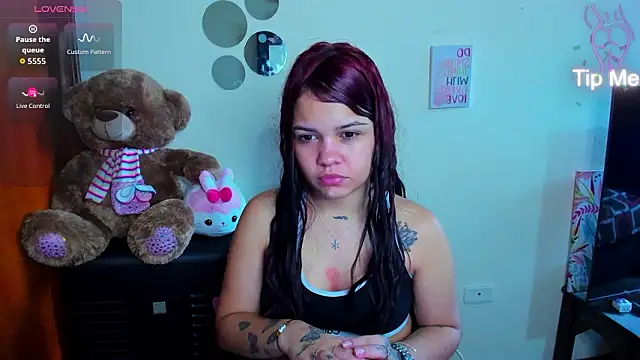 Emma boo online show from March 5, 2026, 2:02 pm