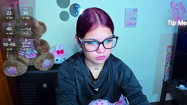 Emma boo online show from March 28, 2026, 4:50 pm