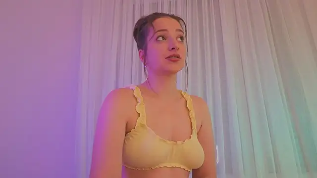 Snapshot of _annieone chatting on November 5, 2025, 5:35 pm annieone online show from November 5, 2025, 5:35 pm