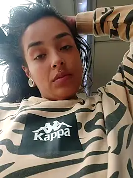 Moon And Sunn online show from October 29, 2025, 3:47 pm