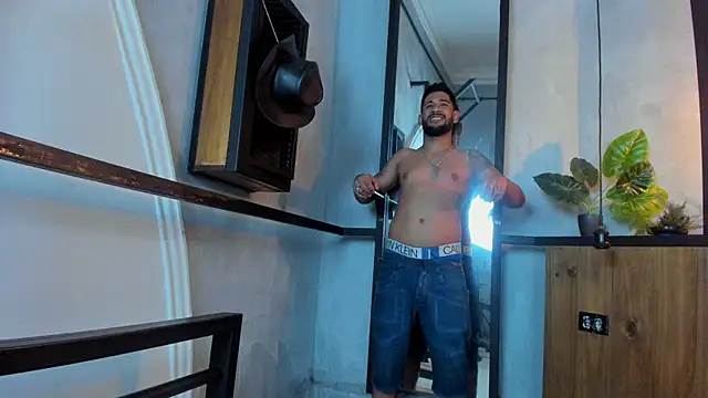 OwenScott online show from November 6, 2025, 3:40 am