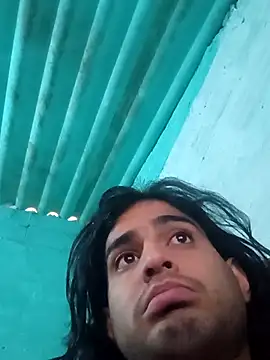 Snapshot of yuhenthr chatting on November 10, 2025, 5:45 pm yuhenthr online show from November 10, 2025, 5:45 pm