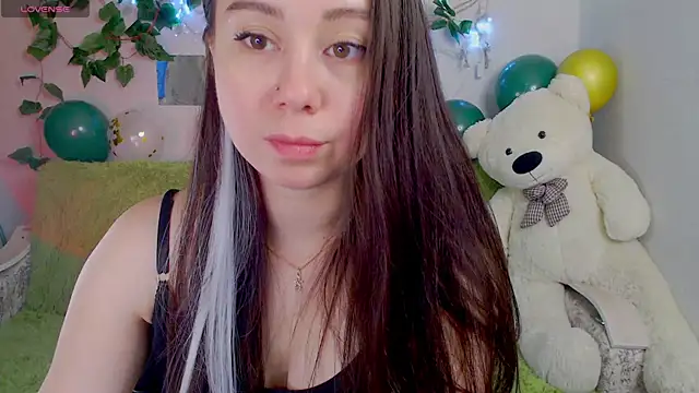 Snapshot of WOWalina chatting on December 1, 2025, 1:21 am WOWalina online show from December 1, 2025, 1:21 am