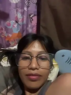 Snapshot of hottiebabe23 chatting on November 21, 2025, 5:55 pm hottiebabe23 online show from November 21, 2025, 5:55 pm