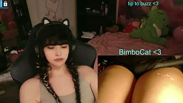 Snapshot of BimboCat chatting on May 17, 2026, 11:12 pm BimboCat online show from May 17, 2026, 11:12 pm