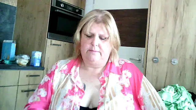 Sylviastar46 online show from March 24, 2026, 9:14 am