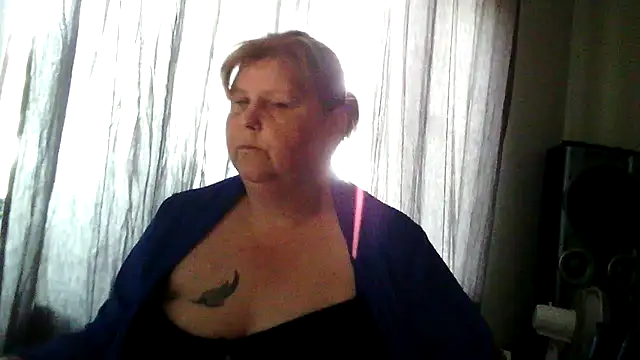 Snapshot of Sylviastar46 chatting on June 7, 2026, 3:49 pm Sylviastar46 online show from June 7, 2026, 3:49 pm
