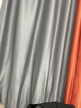 xiaojingzi66 online show from December 15, 2025, 9:57 am