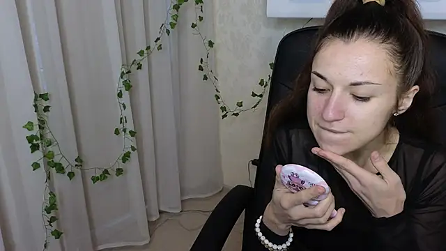 Ulyanix online show from February 20, 2026, 5:04 am