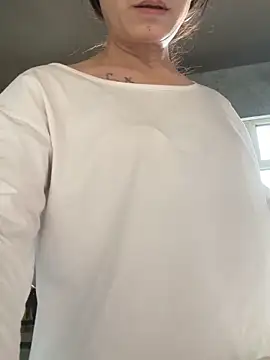 aniani11 online show from March 31, 2026, 8:59 am