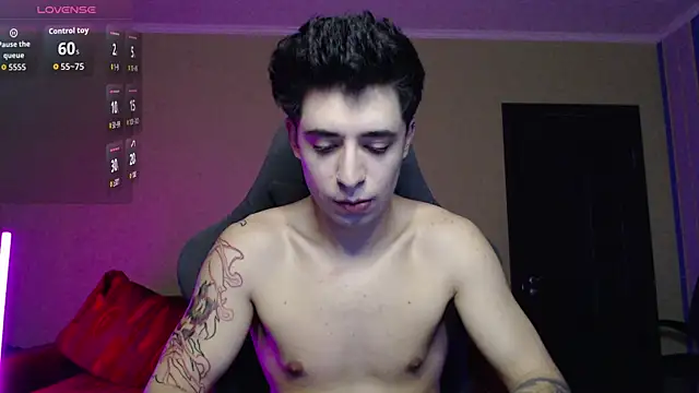 Yofukashii online show from November 25, 2025, 10:43 pm