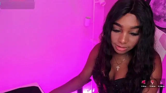 Snapshot of KaylaPrince_ chatting on November 5, 2025, 12:27 pm KaylaPrince online show from November 5, 2025, 12:27 pm