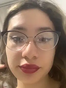 Snapshot of vanessa-242424 chatting on November 19, 2025, 12:10 am vanessa-242424 online show from November 19, 2025, 12:10 am