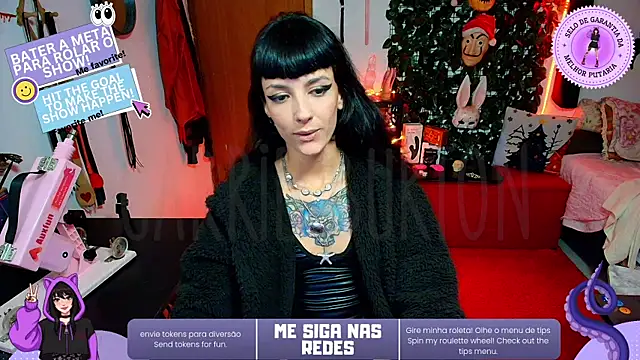 Snapshot of CarrieBurton chatting on November 23, 2025, 3:56 pm CarrieBurton online show from November 23, 2025, 3:56 pm