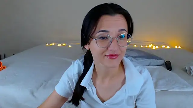 Snapshot of Dorotty_ chatting on November 2, 2025, 2:14 am Dorotty online show from November 2, 2025, 2:14 am