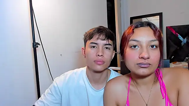 Snapshot of MollyandFher chatting on November 29, 2025, 2:36 am MollyandFher online show from November 29, 2025, 2:36 am