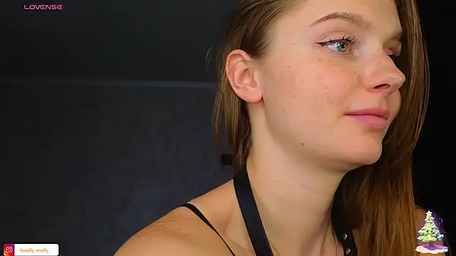 Snapshot of Lovelly_molly1 chatting on January 9, 2026, 5:48 pm Lovelly molly1 online show from January 9, 2026, 5:48 pm