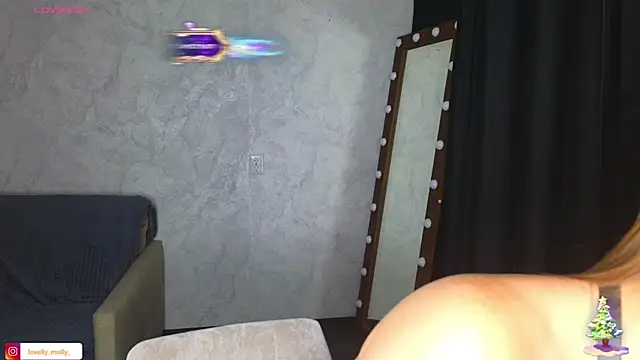 Snapshot of Lovelly_molly1 chatting on January 10, 2026, 6:42 pm Lovelly molly1 online show from January 10, 2026, 6:42 pm