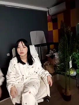 Snapshot of tingbeibi chatting on November 18, 2025, 12:53 pm tingbeibi online show from November 18, 2025, 12:53 pm