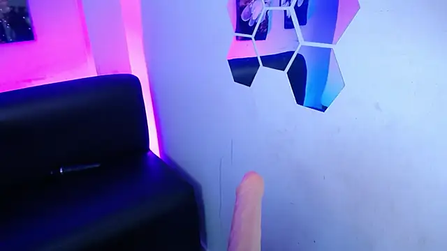 roseefancy19 online show from November 12, 2025, 12:05 pm